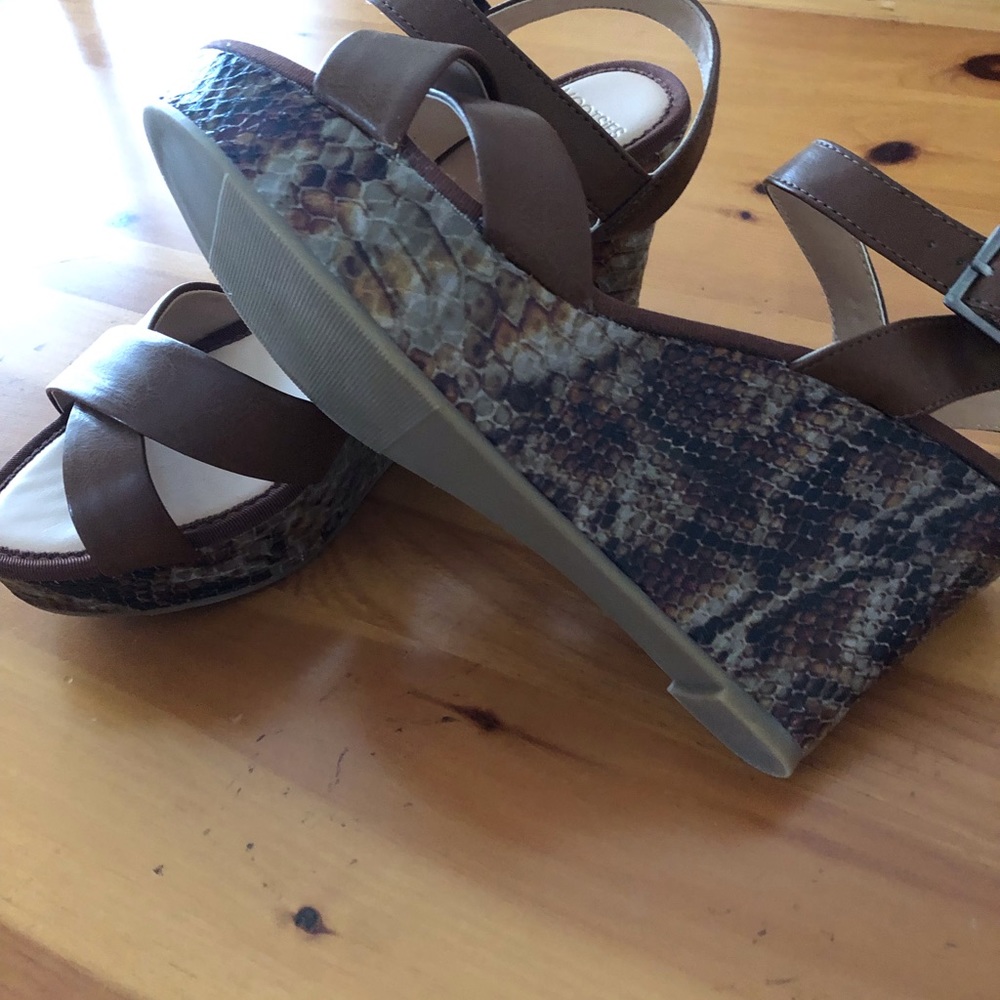 Mootsies Tootsies Reptile Wedge Heels Shoes Sandal - Picture 5 of 9